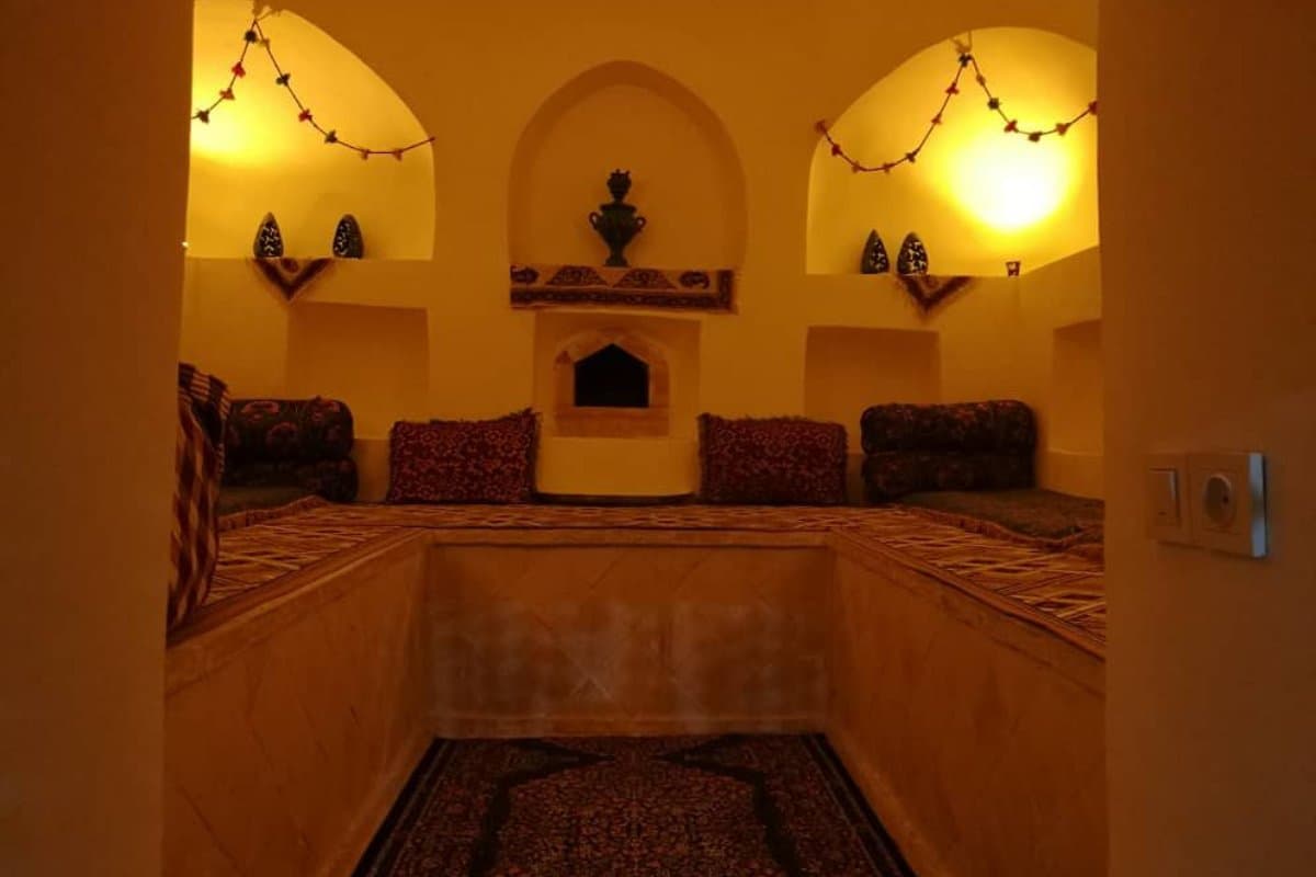 اتاق 5 - اقامتگاه بومگردی قند چین