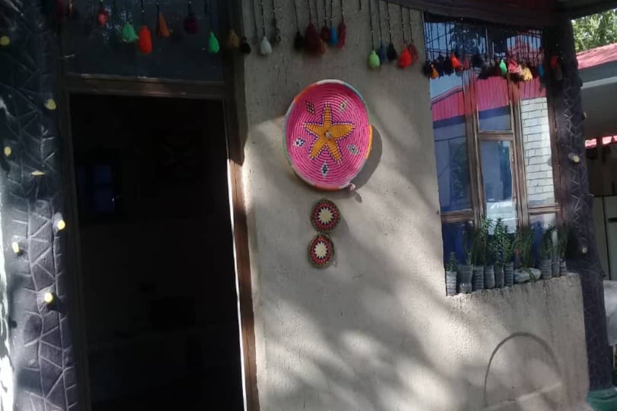 کلبه 2 - اقامتگاه بومگردی باغ شریف