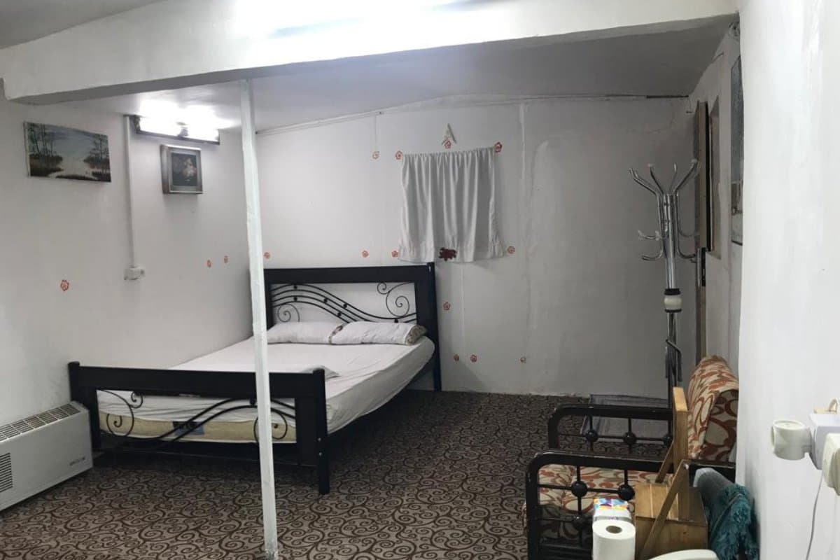 پنج تخته رُز - اقامتگاه بوم گردي ترنج