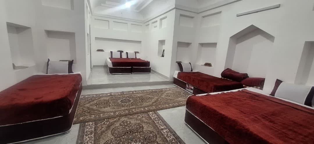 اتاق سه تخته - چهار قنات