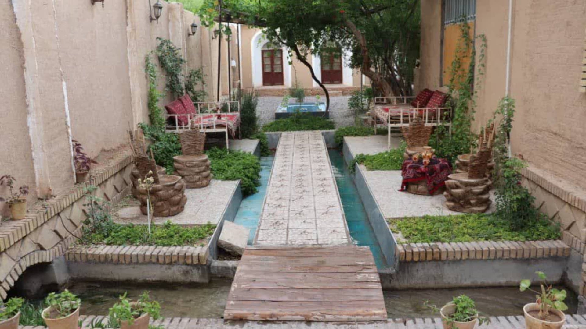 اقامتگاه بومگردی دلگشا