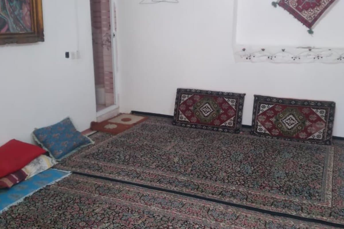 سوییت 1 - اقامتگاه بومگردی باغ شریف