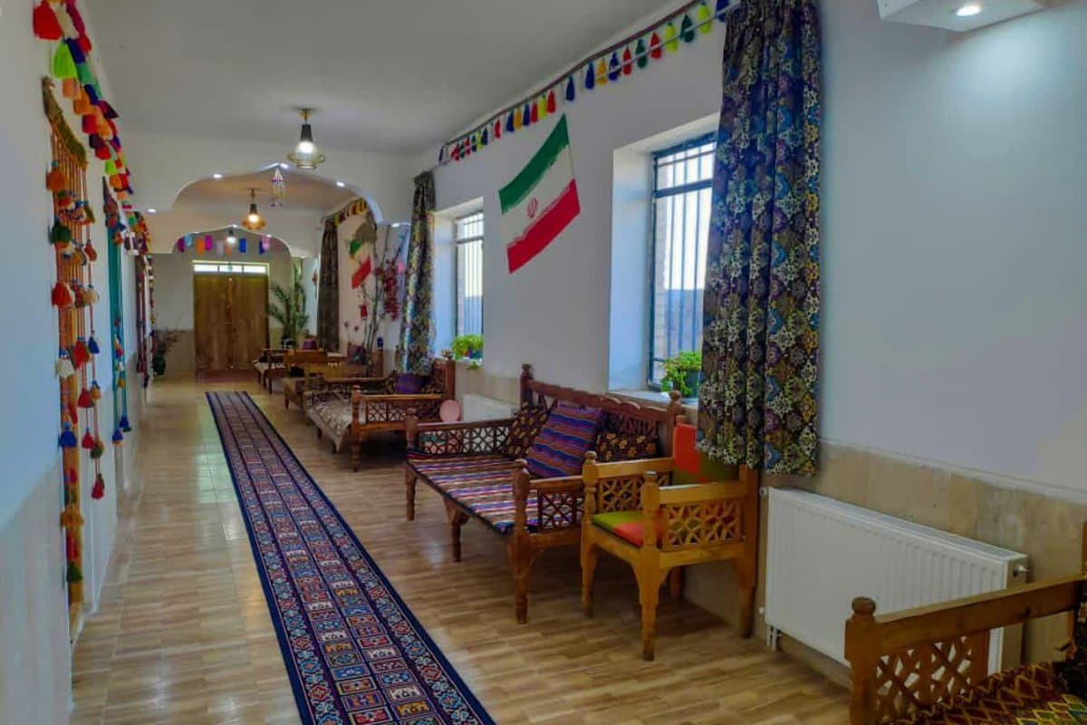 واحد اقامتی ظرفیت 1 نفر - اقامتگاه بومگردی سرمه