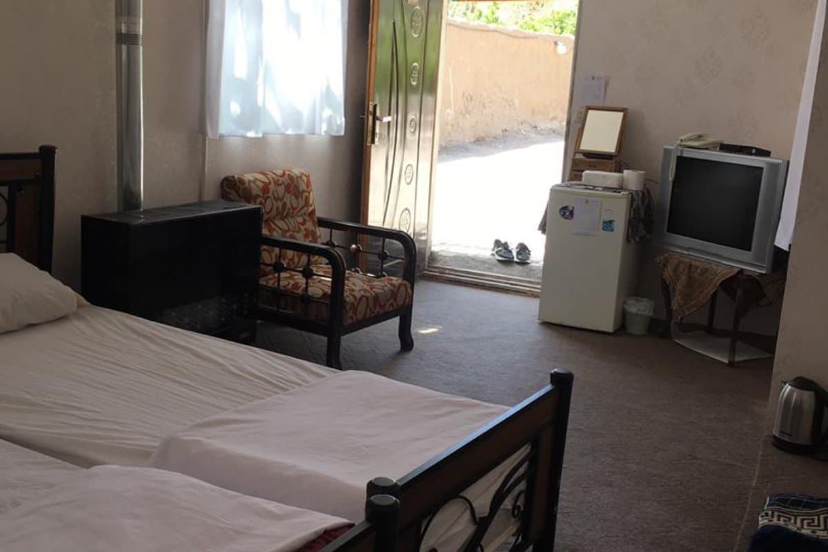 دوتخته ياس - اقامتگاه بوم گردي ترنج