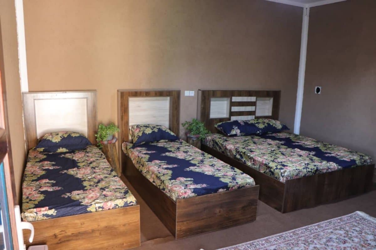 چهار تخته - اقامتگاه بومگردی شاردون