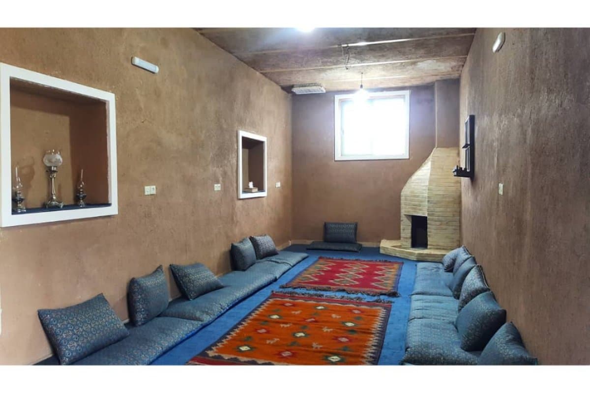 اتاق شیش نفره - اقامتگاه بوم گردی خانه خشتی رفسنجان