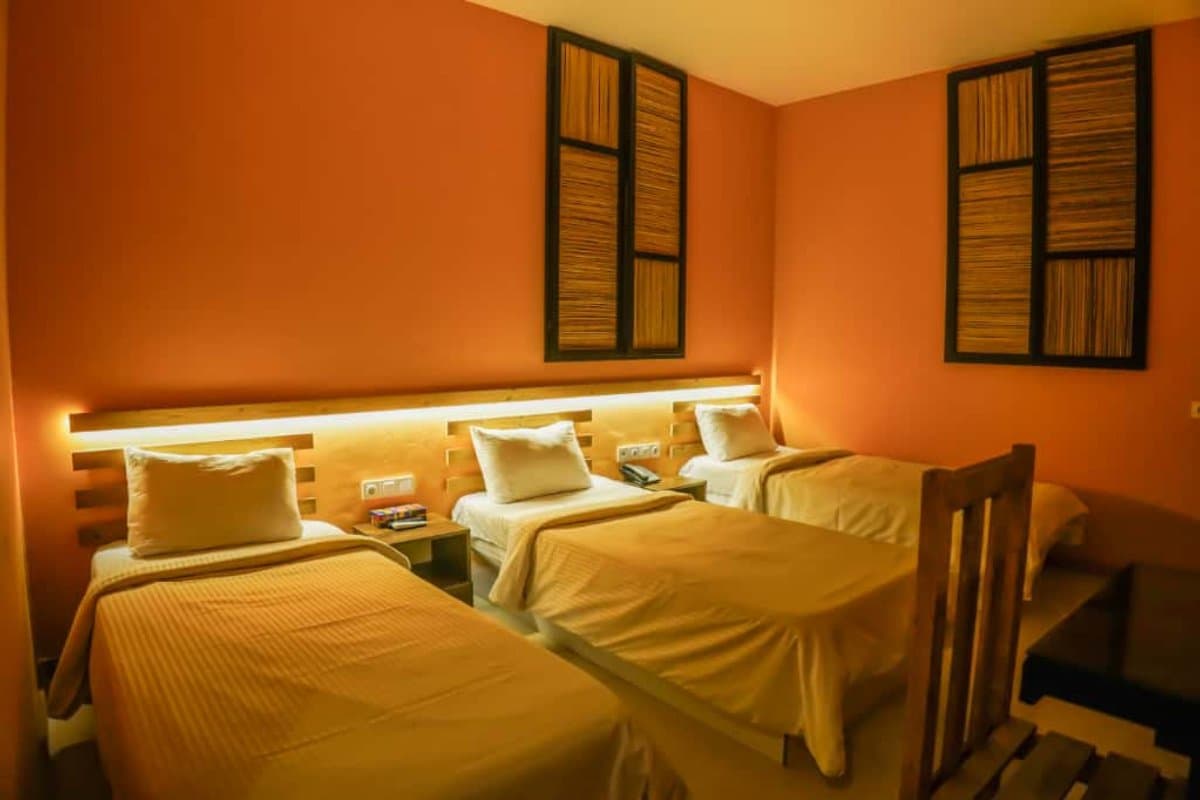 اتاق 3 تخته 2 - هتل پایاب