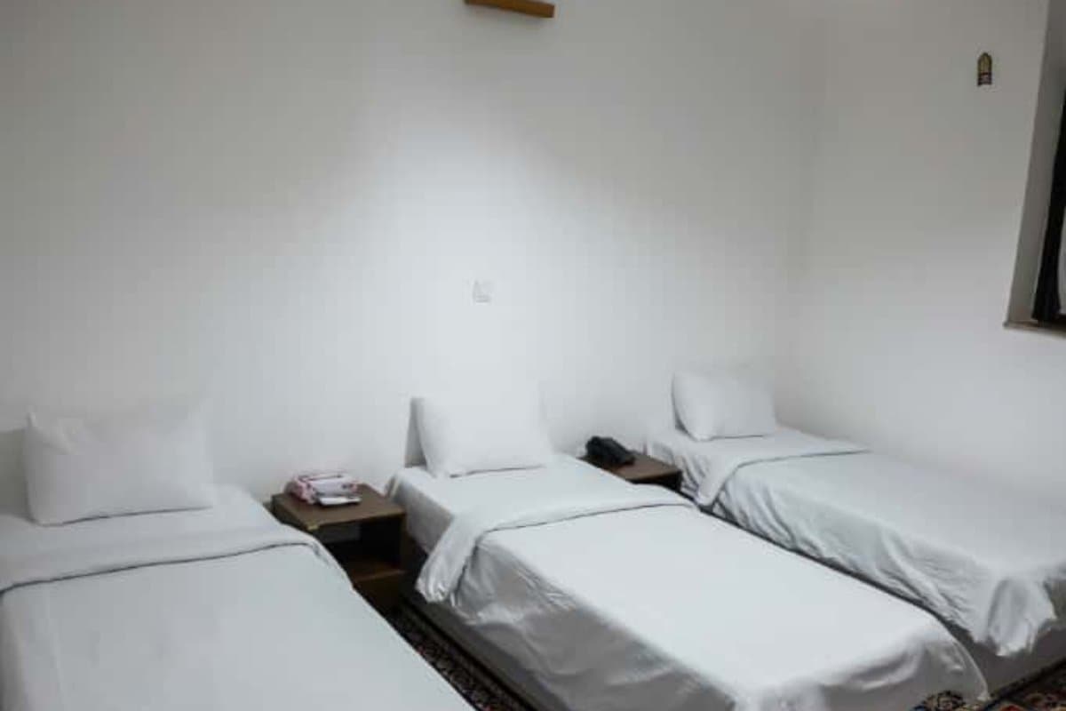 اتاق 3 تخته سینگل 4 - هتل پایاب