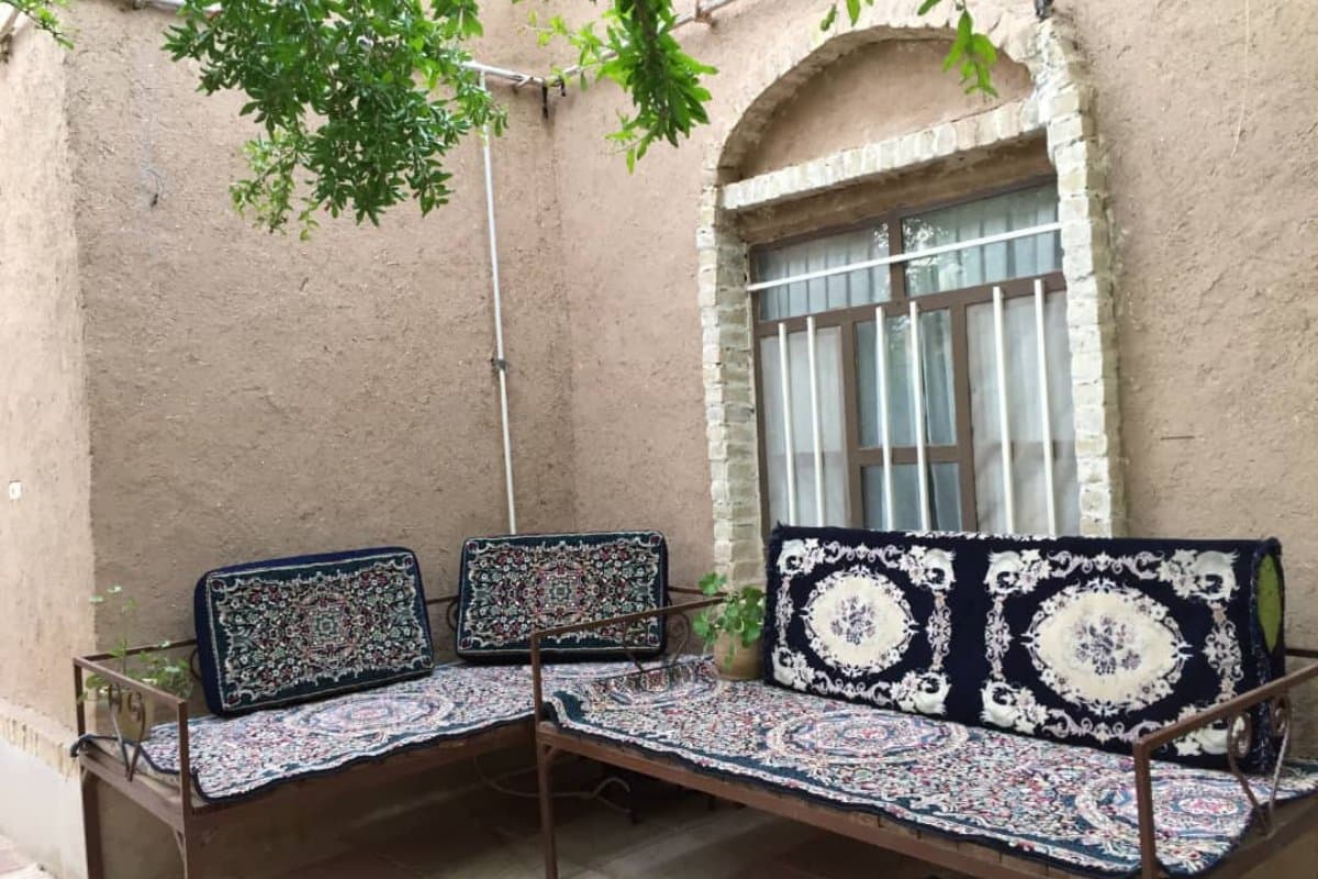 اتاق 3 - اقامتگاه بومگردی ماه بوم